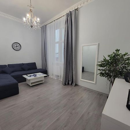 Warm & Cozy Apartment In The Heart Of Historical Lvov Exteriér fotografie