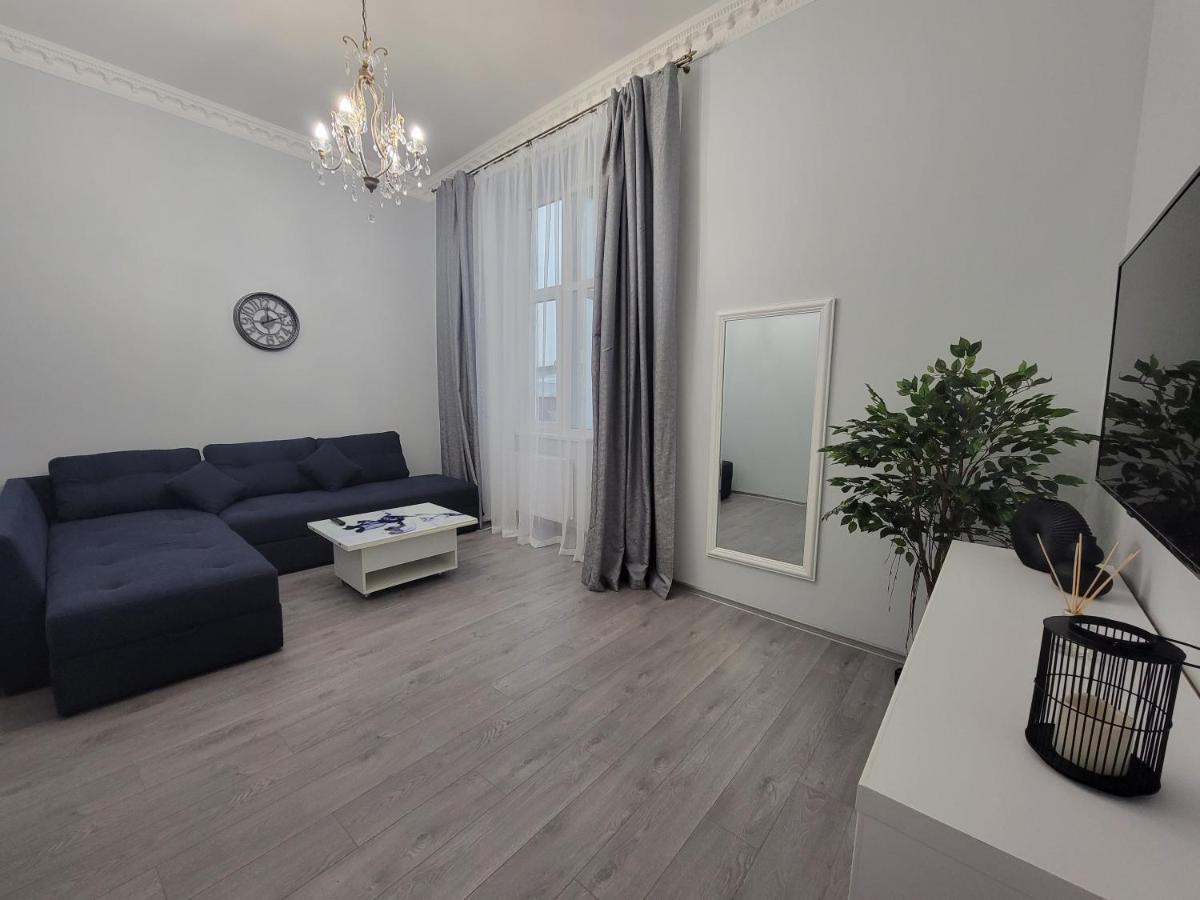 Warm & Cozy Apartment In The Heart Of Historical Lvov Exteriér fotografie